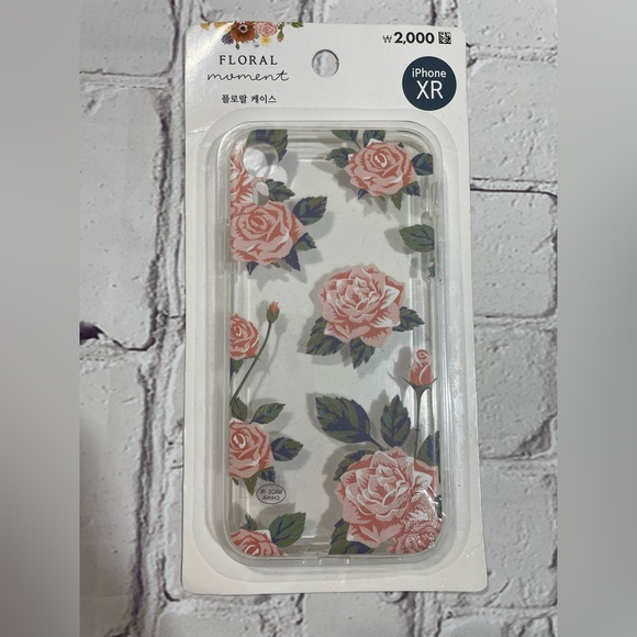 NWT Floral iPhone XR Case - Picture 2 of 3